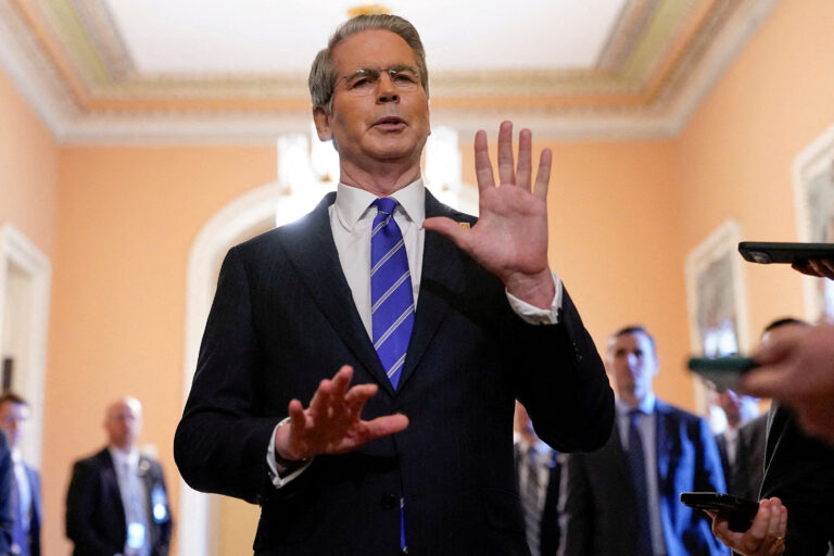 Bessent: Všetky možnosti stabilizácie pre Argentínu sú na stole