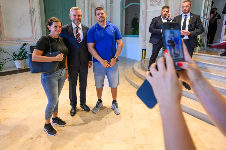 Deň otvorených dverí prilákal do Prezidentského paláca takmer 10-tisíc ľudí