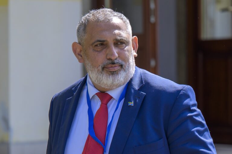 Na stole je nový menšinový zákon, predložia ho v roku 2026