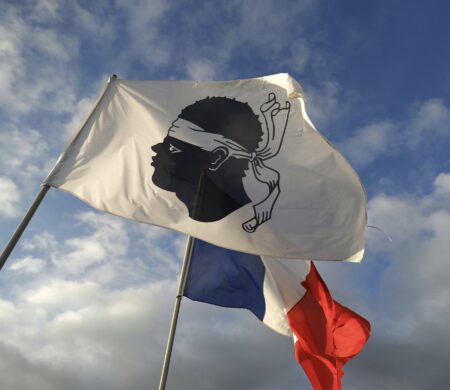 Autonómia pre Korziku, problémy pre Francúzsko