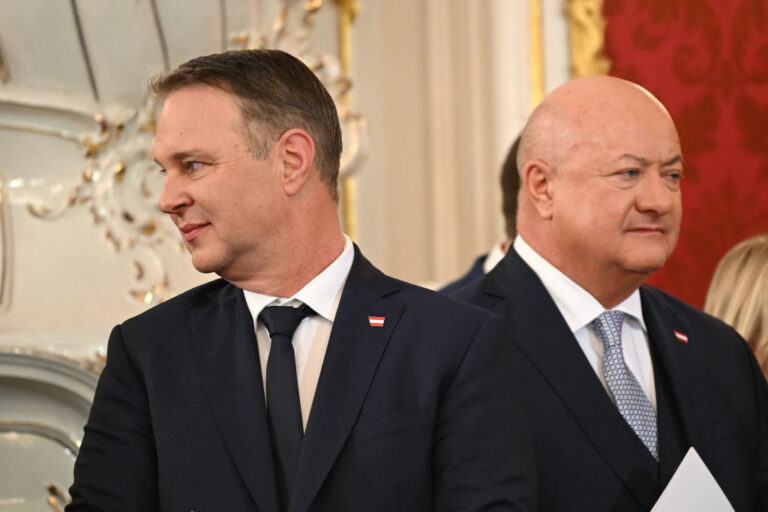 Vizekanzler Andreas Babler (l., SPÖ) und Bundeskanzler Christian Stocker (ÖVP). Foto: Thomas Kronsteiner/Getty Images