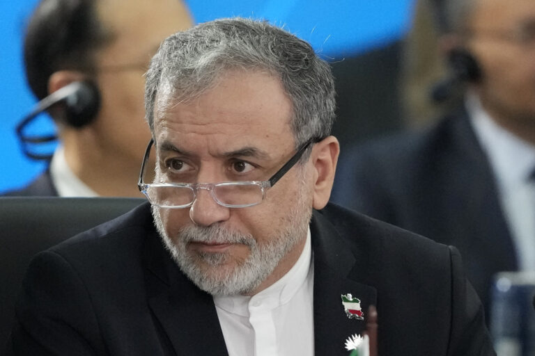 Teherán vyzýva OSN, aby zabránila obnoveniu sankcií na Irán