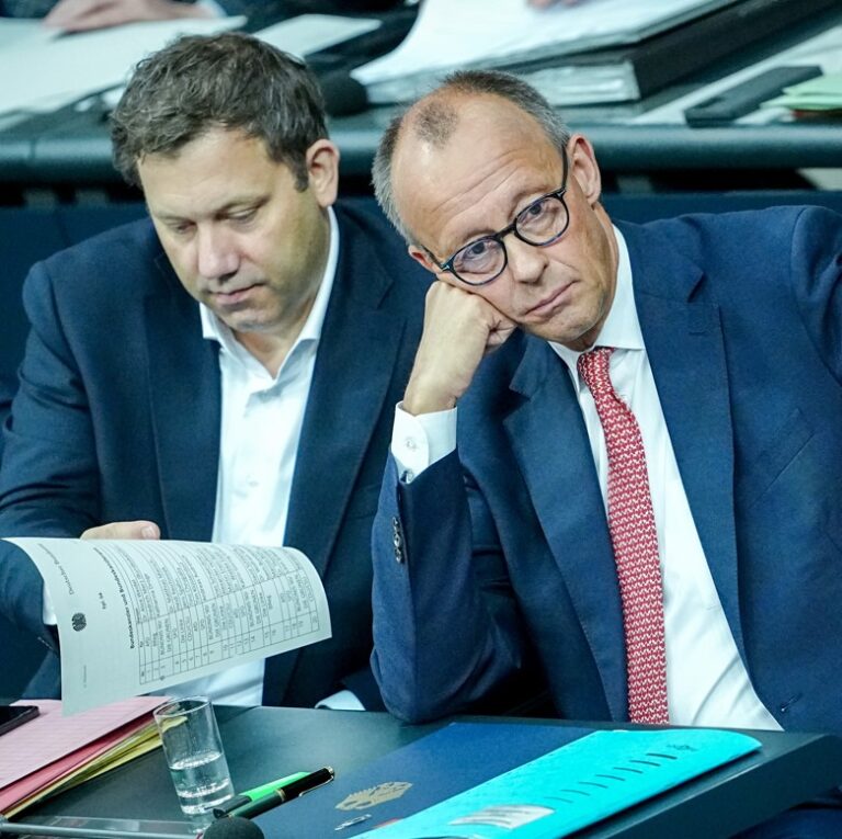 Federal Chancellor Friedrich Merz (r, CDU) and Lars Klingbeil (SPD), Federal Minister of Finance, Vice-Chancellor and SPD Federal Chairman, Photo by Kay Nietfeld/picture alliance via Getty Images