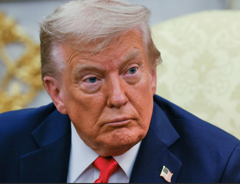 Trump chce jednotný ekonomický úder NATO voči Rusku a Číne