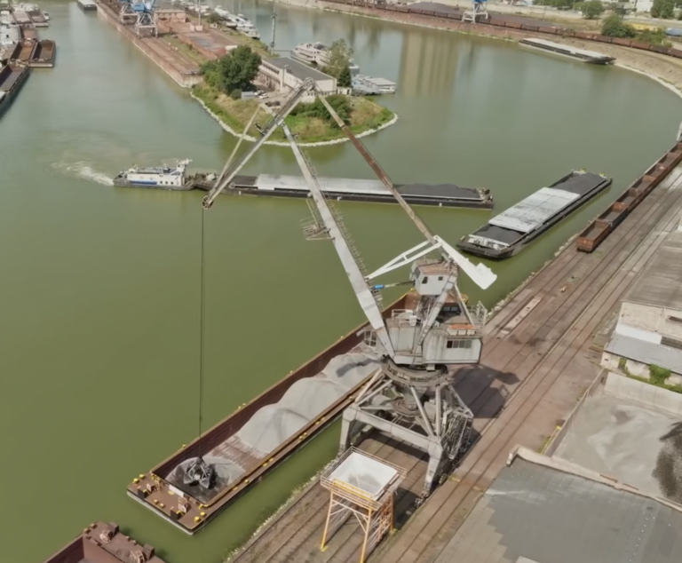 Prístavy v Bratislave a Komárne ovládol štát, chystá veľkú modernizáciu