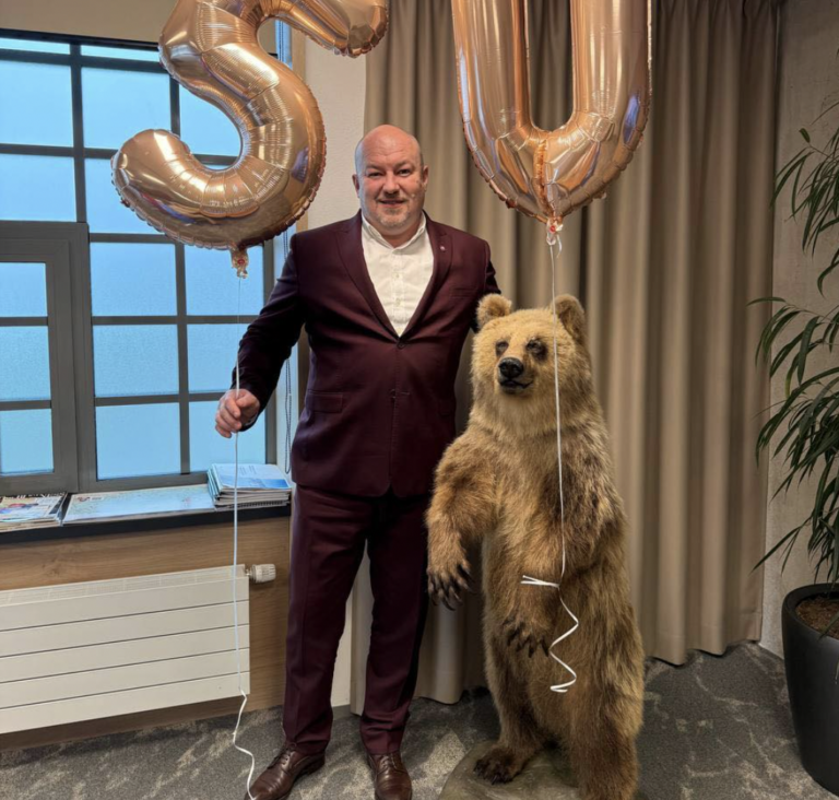 Huliak na oslave vystavil vypreparovanú medvedicu, dostal pokutu