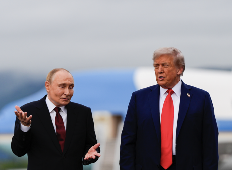 Vladimir Putin a Donald Trump. Foto: TASR/AP