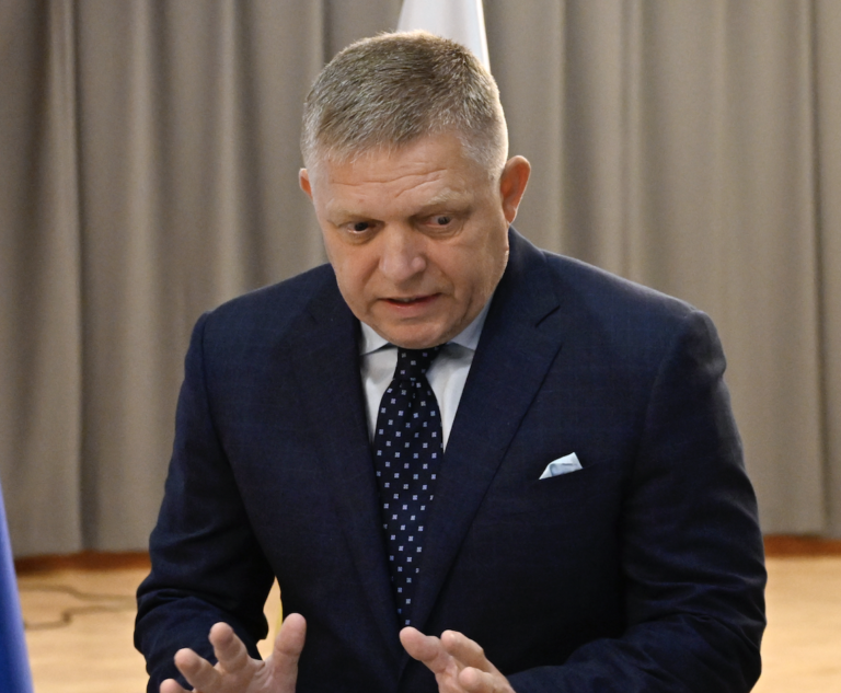 Návrh na zvýšenie DPH v rámci konsolidácie nikdy na stole nebol, tvrdí premiér