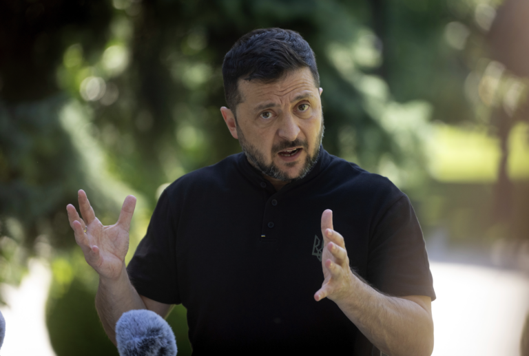 Zelenskyj: Európa potrebuje spoločný vzdušný štít, Rusko testuje NATO