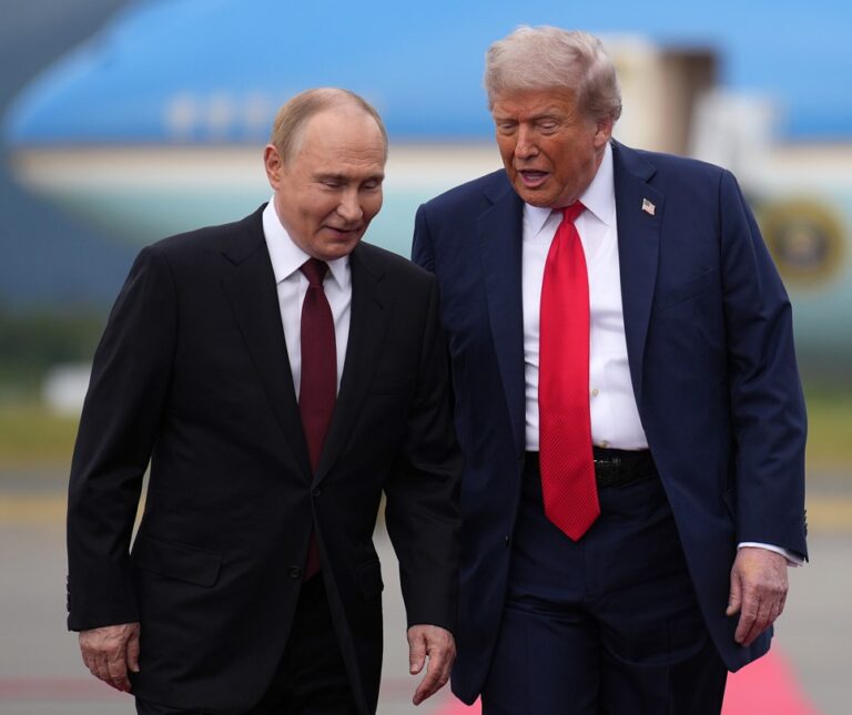 Donald Trump, Wladimir Putin. Foto: Andrew Harnik/Getty Images