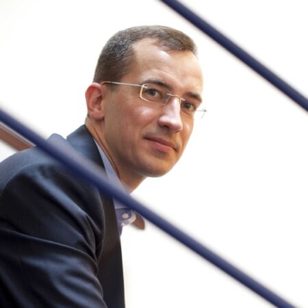 Francúzsky Peter Thiel? Miliardár Stérin konzervatívne hodnoty nielen hlása, ale aj žije