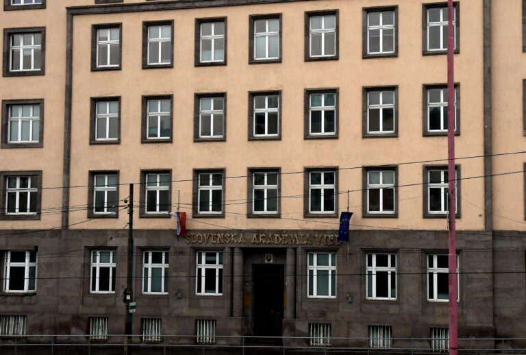 Vedci zo SAV pomohli objaviť mechanizmus ničenia rakovinových buniek