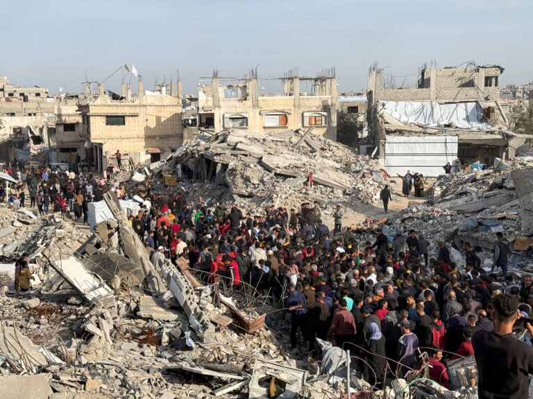 Gaza is being destroyed by the collapse of the banking system. Hamas is said to be murdering people for exchanging money