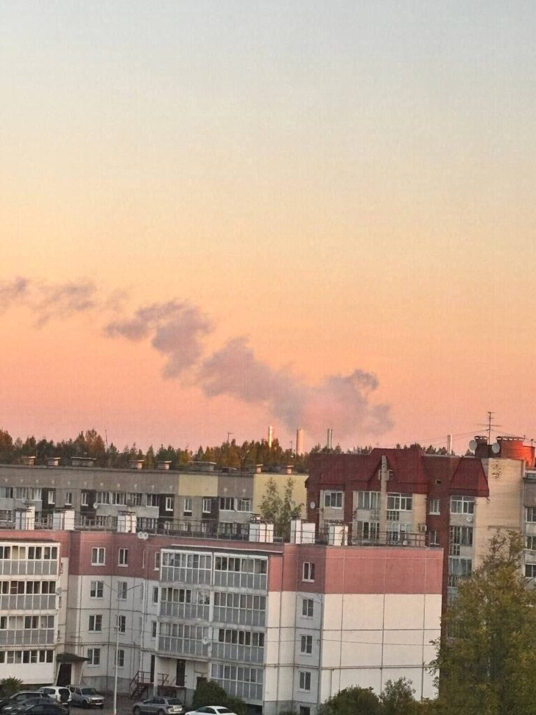 Po útoku v Primorsku horela loď, guvernér hlási vyše 30 zničených dronov