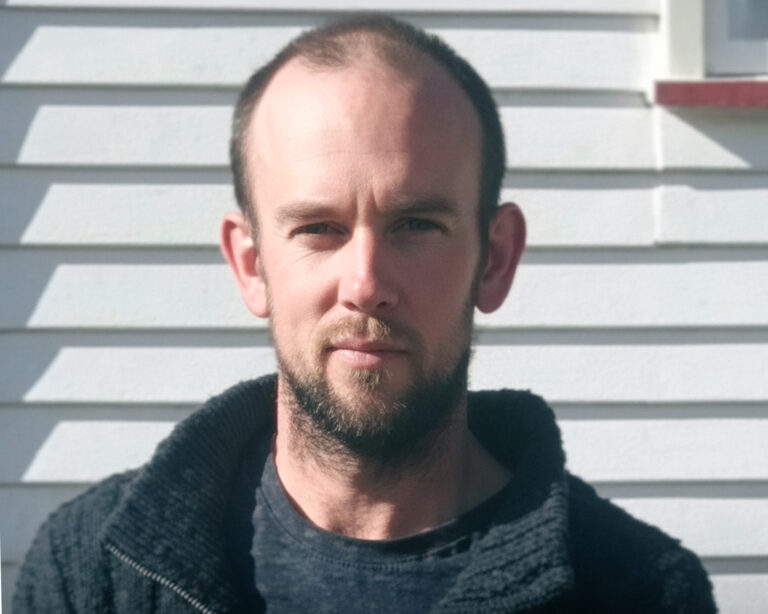 Tom Phillips, novozélandský otec na úteku, ktorý sa takmer štyri roky ukrýval v divočine so svojimi tromi deťmi. Foto: New Zealand Police/Planet/Profimedia