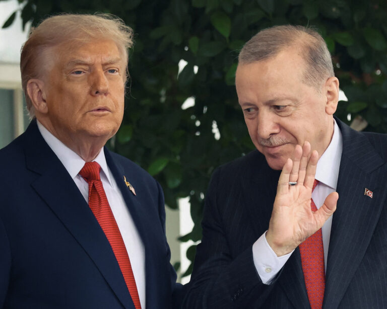 Recep Tayiip Erdogan und Donald Trump. Foto: REUTERS/Kevin Lamarque