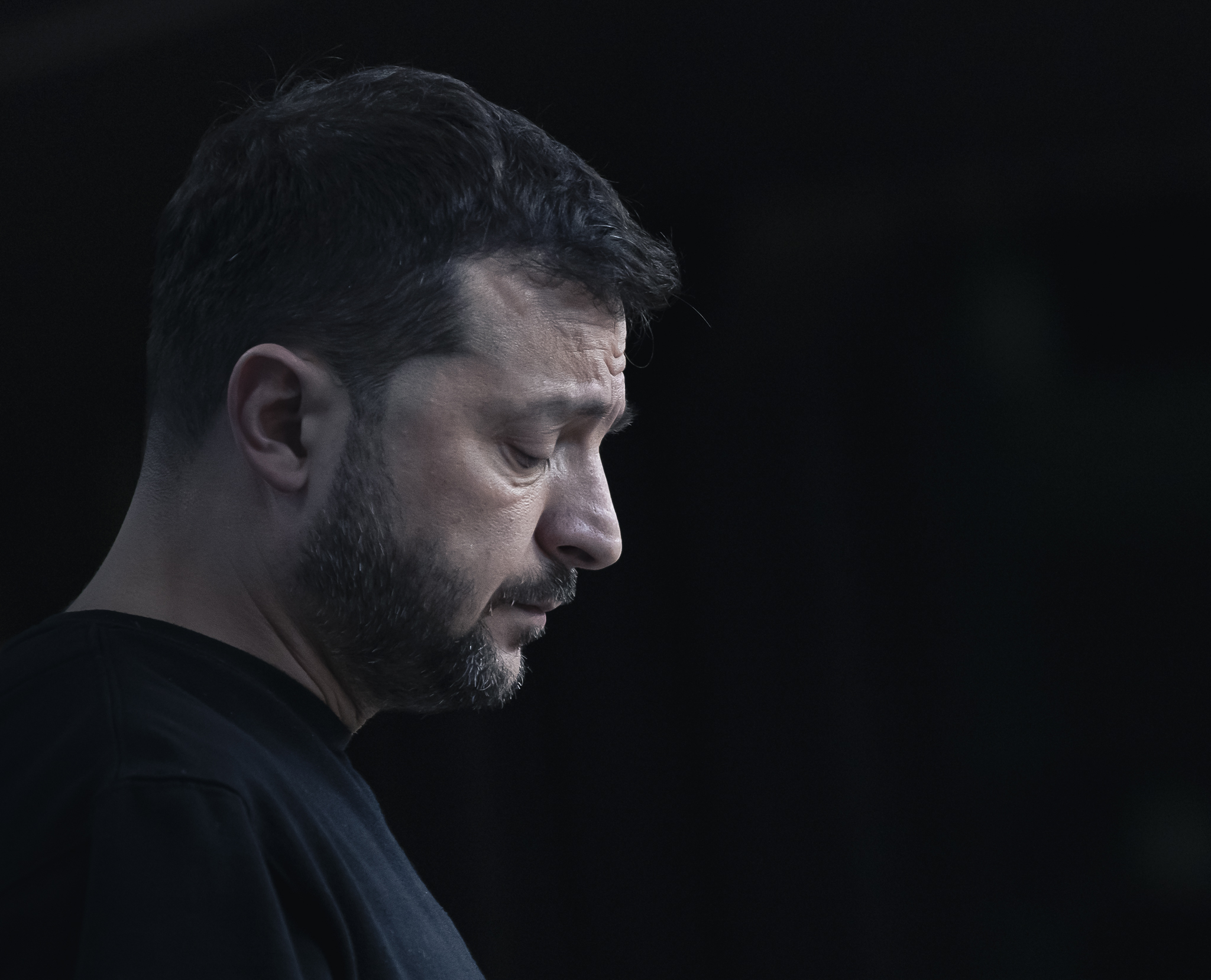 Korupčná kríza na Ukrajine pokračuje a ohrozuje  Zelenského postavenie