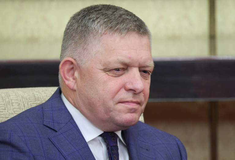 Fico sa chystá diskutovať v Užhorode so Zelenským o energetike