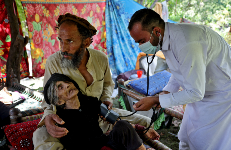 Ženy a dievčatá znášajú najväčšie bremeno následkov zemetrasenia