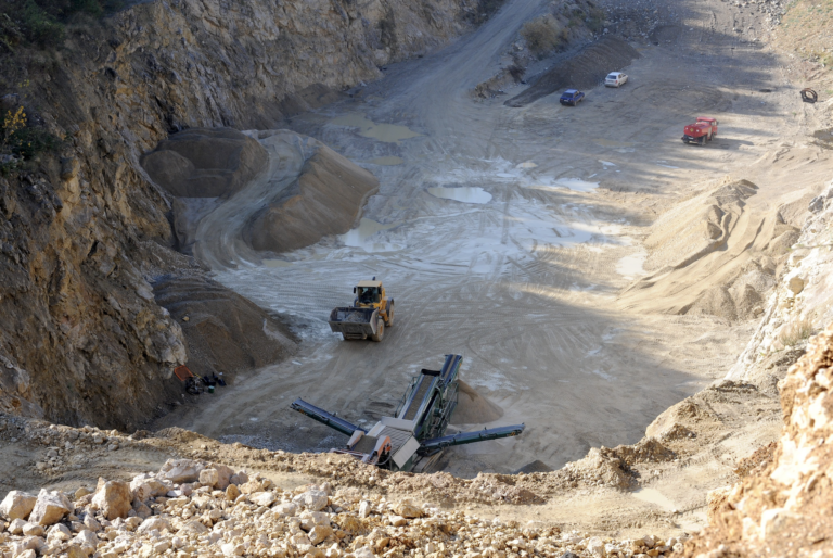 USA majú kritický nedostatok výbušnín, Rusko a Čína stopli vývoz