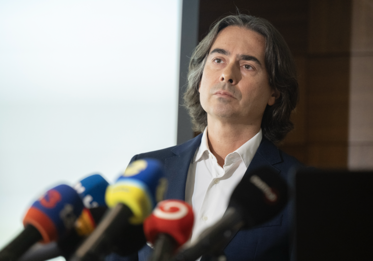 Drlička nebude môcť verejne hovoriť o Martine Šimkovičovej