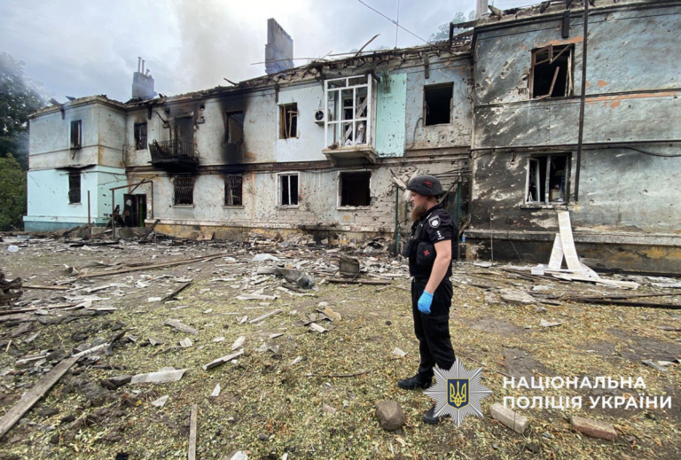 Donetsk: Five civilians killed in Russian bombing raid