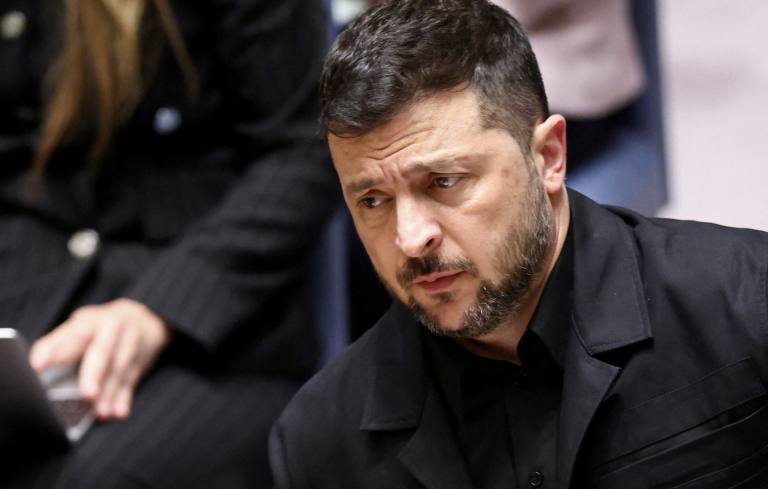 Wolodymyr Selenskyj. Foto: REUTERS/Charly Triballeau/Pool 