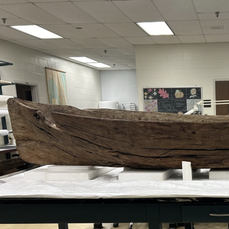 Na Floride skúmajú kanoe, stopy vedú do Karibiku a k Španielom