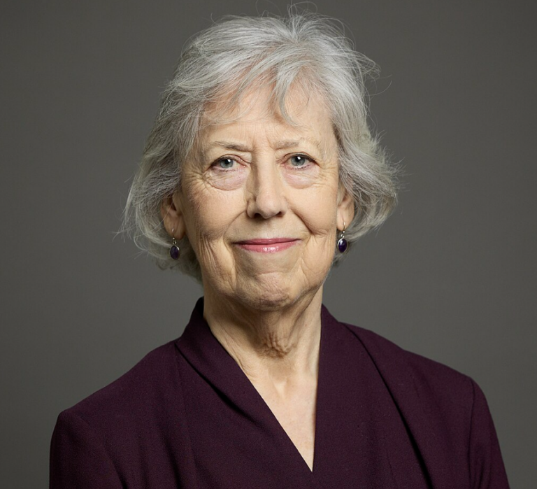 Russische Angriffe zeigen, dass wir im Krieg sind, sagt Ex-MI5-Chefin