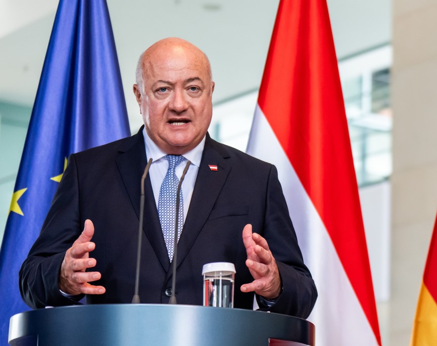 Wirtschaftsforscher zertrümmern Prognose des Kanzlers: Inflation bleibt mit 2,6 Prozent hoch