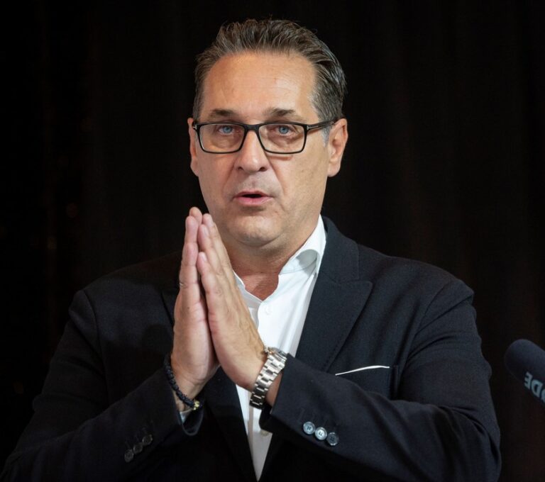 Strache sang kein SS-Lied, gewann vor Gericht und bekommt 1500 Euro