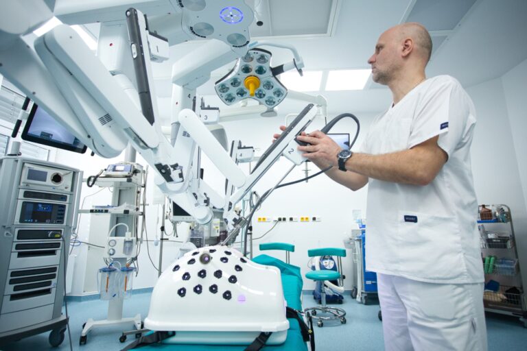 Financovanie nemocníc je na dobrej ceste, tvrdí rezort. Odborári nesúhlasia