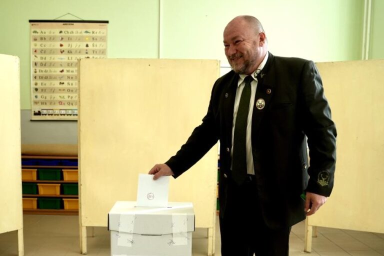 Rudolf Huliak prišiel odvoliť krátko pred deviatou hodinou.  Foto: Rudolf Huliak - Strana Vidieka/FB