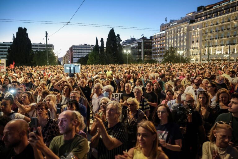 Greece paralyzed by nationwide strike over controversial labor reforms