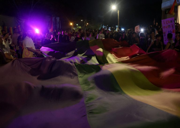 Judge blocks Trump's policy on “gender ideology”