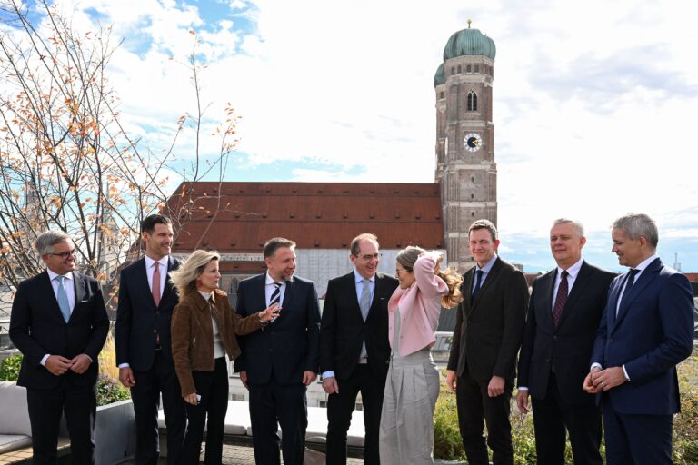 Group of European ministers discusses tightening asylum policy