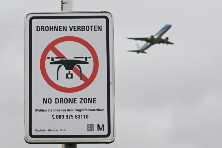 Flughafen München. Foto: Angelika Warmuth/Reuters