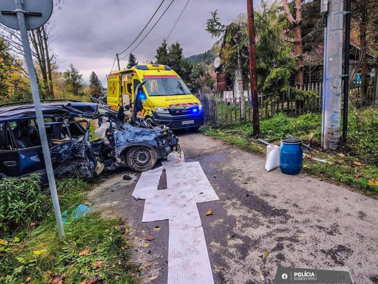 Tragédia v Margecanoch: Auto viedol 13-ročný chlapec, zomrel jeho kamarát