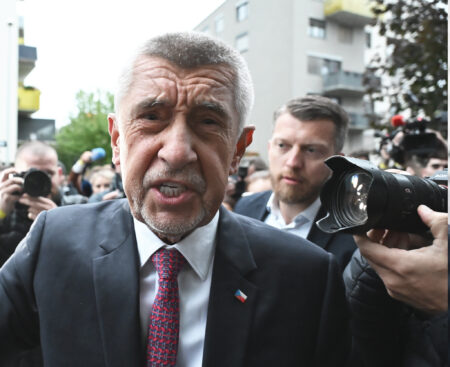 Od prieskumov k moci: Umenie prekonať očakávania