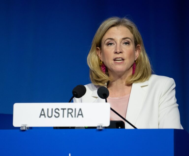 Meinl-Reisinger erneut auf Reisen: Museumseröffnung in Kairo