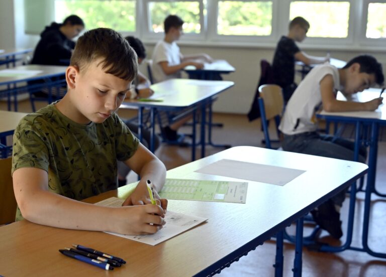 Slovenské školy majú prvý manuál na umelú inteligenciu