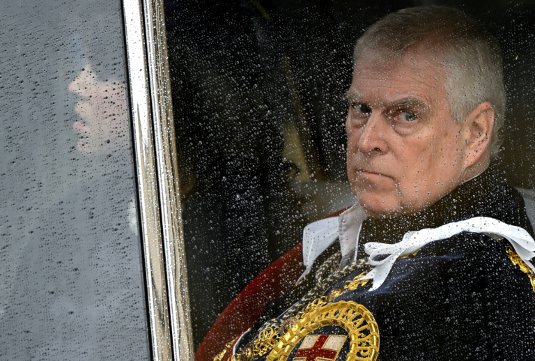 Andrew prišiel o titul aj domov. Kráľ Karol potrestal jeho väzby s Epsteinom