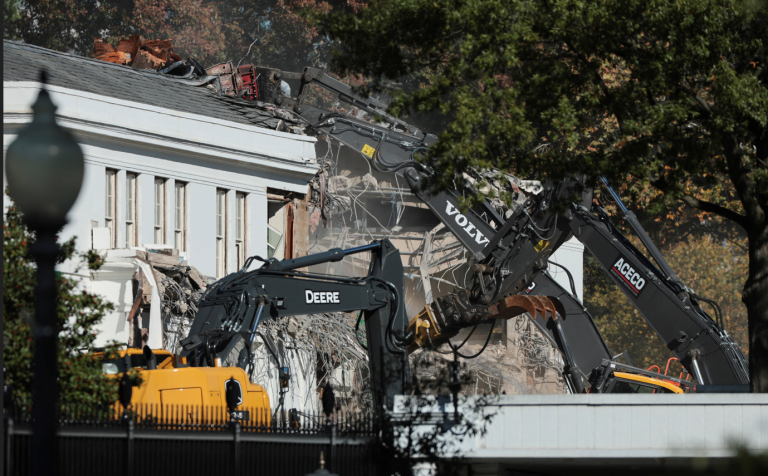 Biely dom bude mať novú tanečnú sálu. Nahradí Východné krídlo