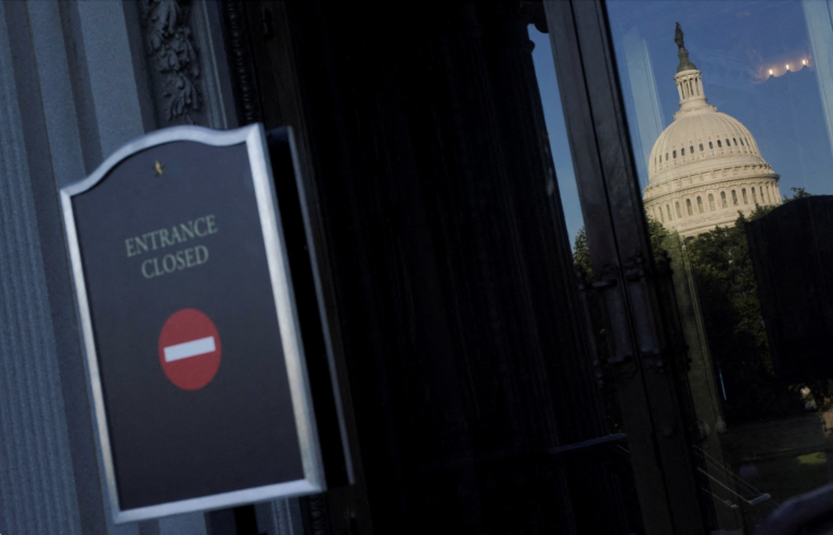 Trump zmrazil 26 miliárd pre demokratické štáty, shutdown sa prehlbuje