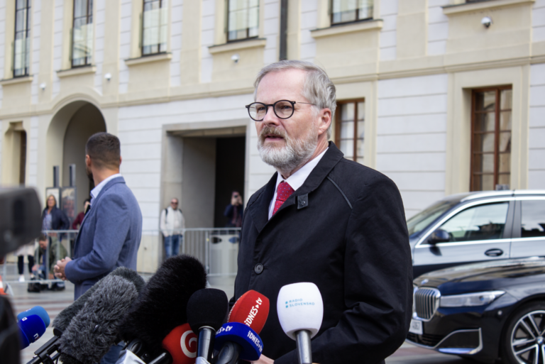 Fiala: Populisti získali väčšinu, no nemajú ústavnú moc, a to je dobrá správa