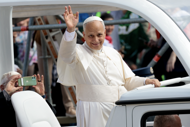 Leo XIV modifies Francis' reform: Vatican may also use foreign banks