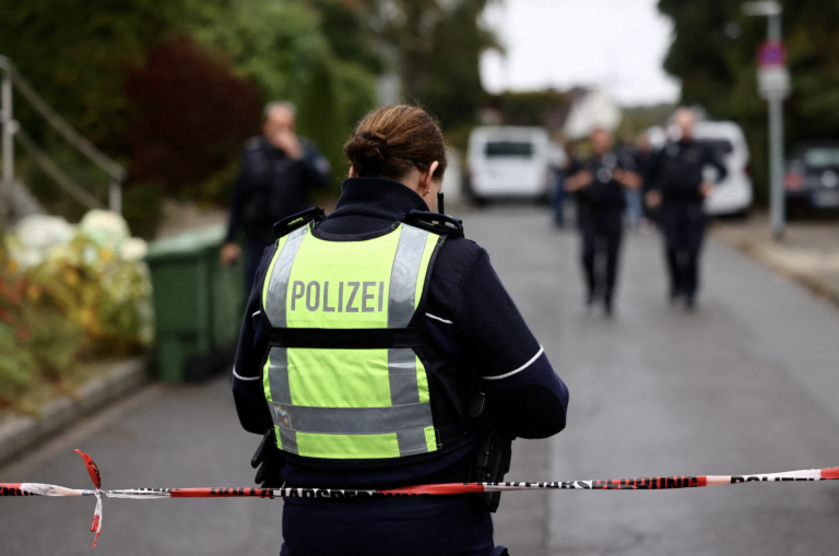 Newly elected mayor in western Germany found with stab wounds. Photo: Leon Kuegeler/Reuters