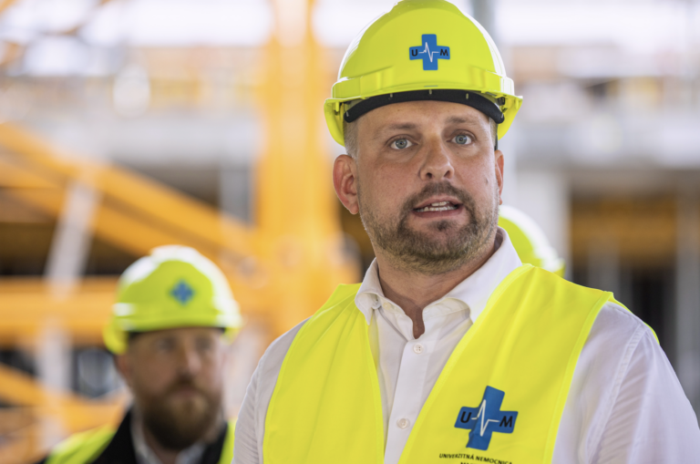 Martinská nemocnica rastie do výšky, hrubú stavbu dokončia budúci rok