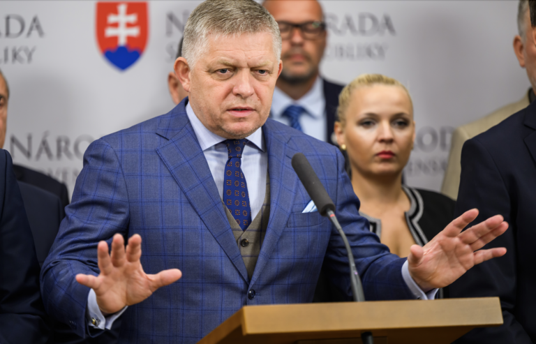 Fico žiada podporu EÚ pre samit Trump –Putin, zváži aj podporu sankcií voči Rusku
