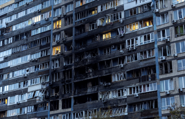 Ukrajina opravuje škody. V Kyjeve obnovili dodávky pre 800-tisíc ľudí